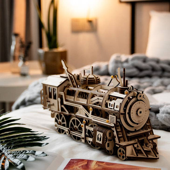 DIY Wooden Puzzle: Locomotive