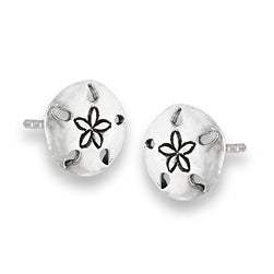 Close-up of Welman's Sand Dollar Silver Stud earrings in sterling silver, showcasing a black outlined star design at the center. These earrings feature a textured, round surface reminiscent of sand dollars, making them a stylish and mask-friendly choice for any occasion.